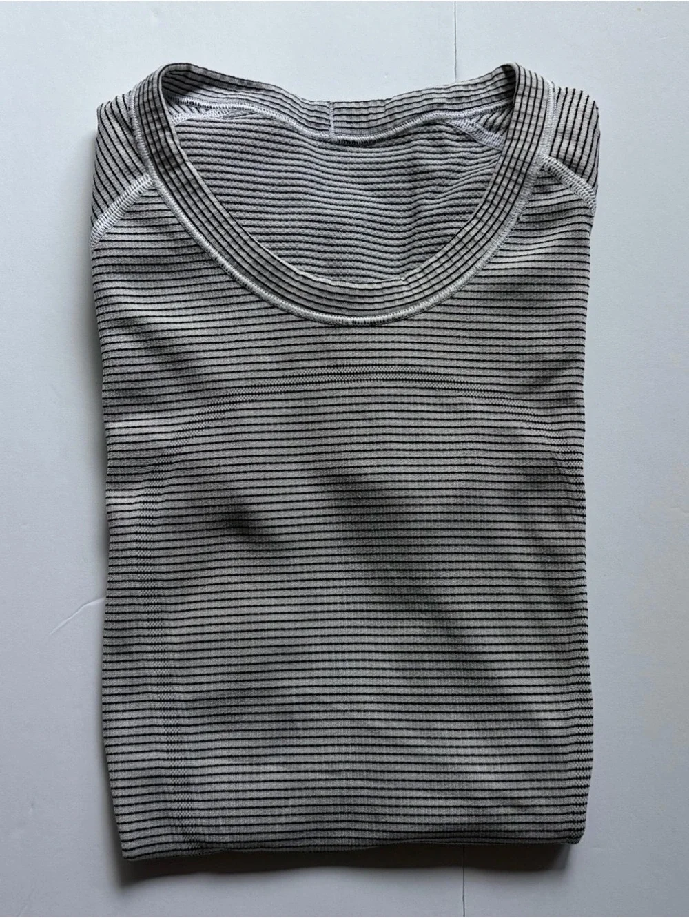 lululemon athletica light gray
